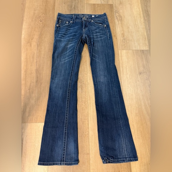 Miss Me Women's Boot Cut Fleur De Lis Designer Jeans, Size 27 Style JP5145B2 - Picture 1 of 10